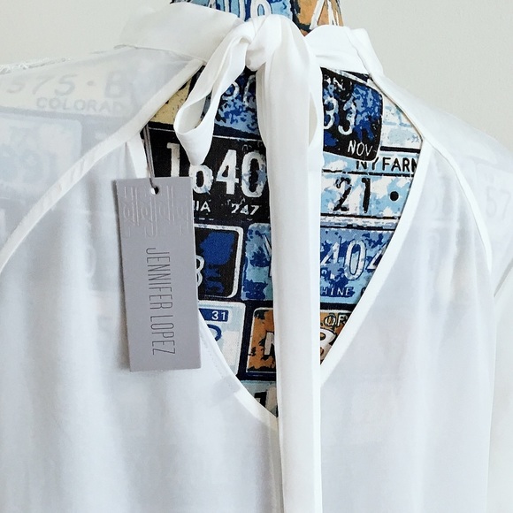 Cute Jannifer Lopez milk white top with lace - Picture 5 of 5